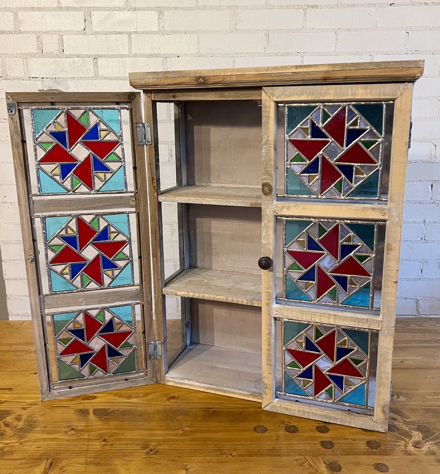 Barn Quilt Pattern Stained Glass Hanging Wall Cabinet