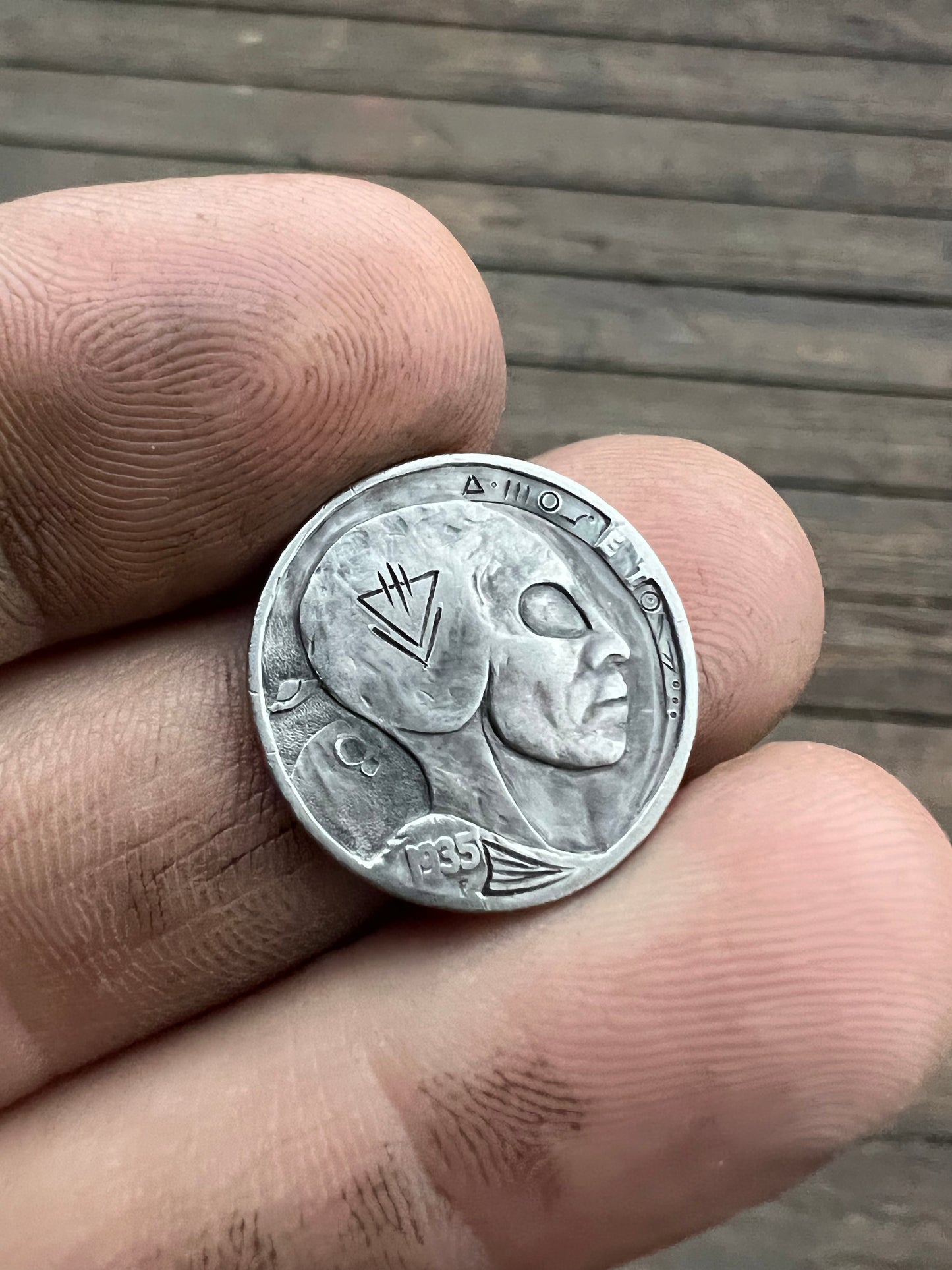 Hobo Nickel Coin Carving Alien (ET Series)