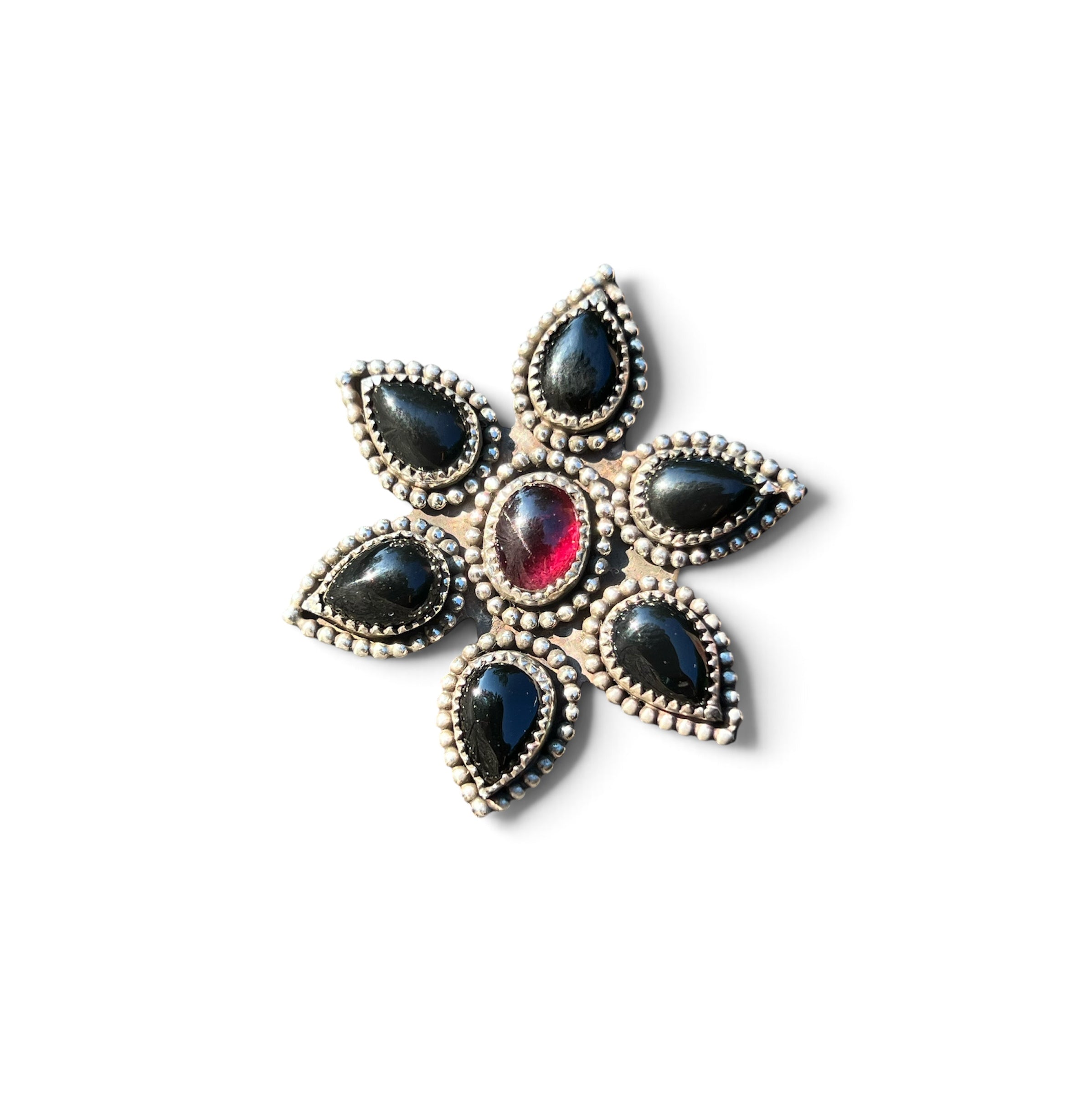 Black Onyx and Garnet Sterling Silver Size 8 1/2